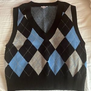 V neck Argyle pattern vest from Garage